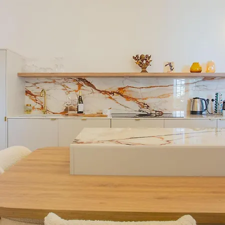 Montmartre Rochechouart - 1 Bed *