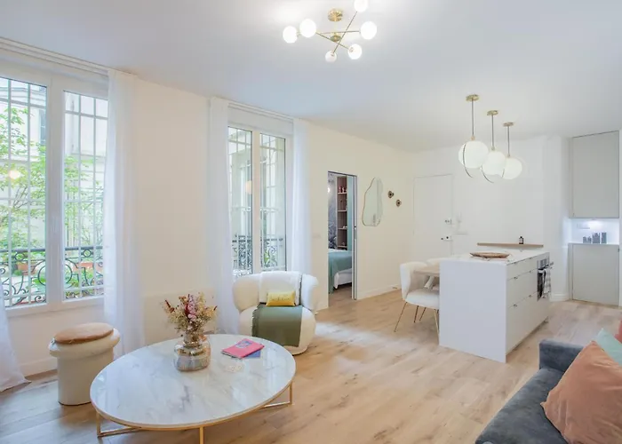 Montmartre Rochechouart - 1 Bed Sleeps 2